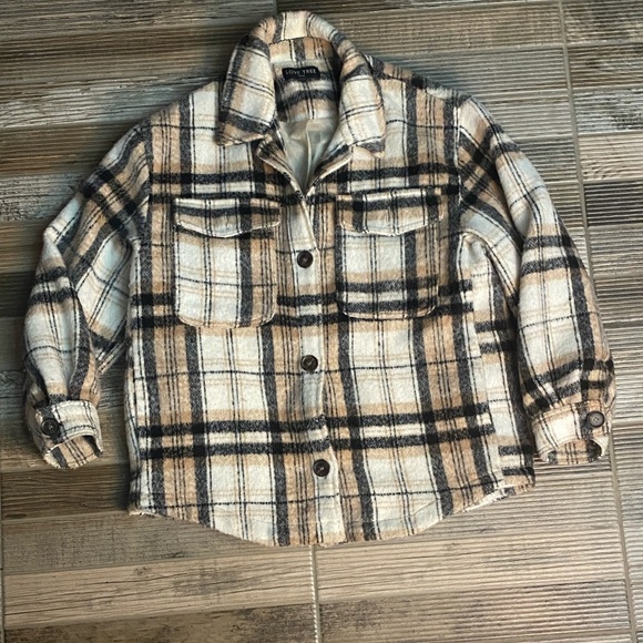 Love Tree Shacket - Picture 2 of 6